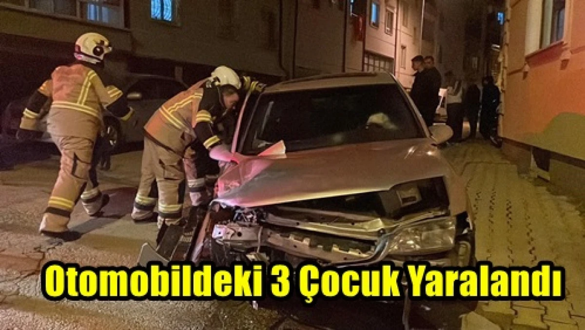 &Ccedil;ocuklar otomobilden dışarı b&ouml;yle attılar