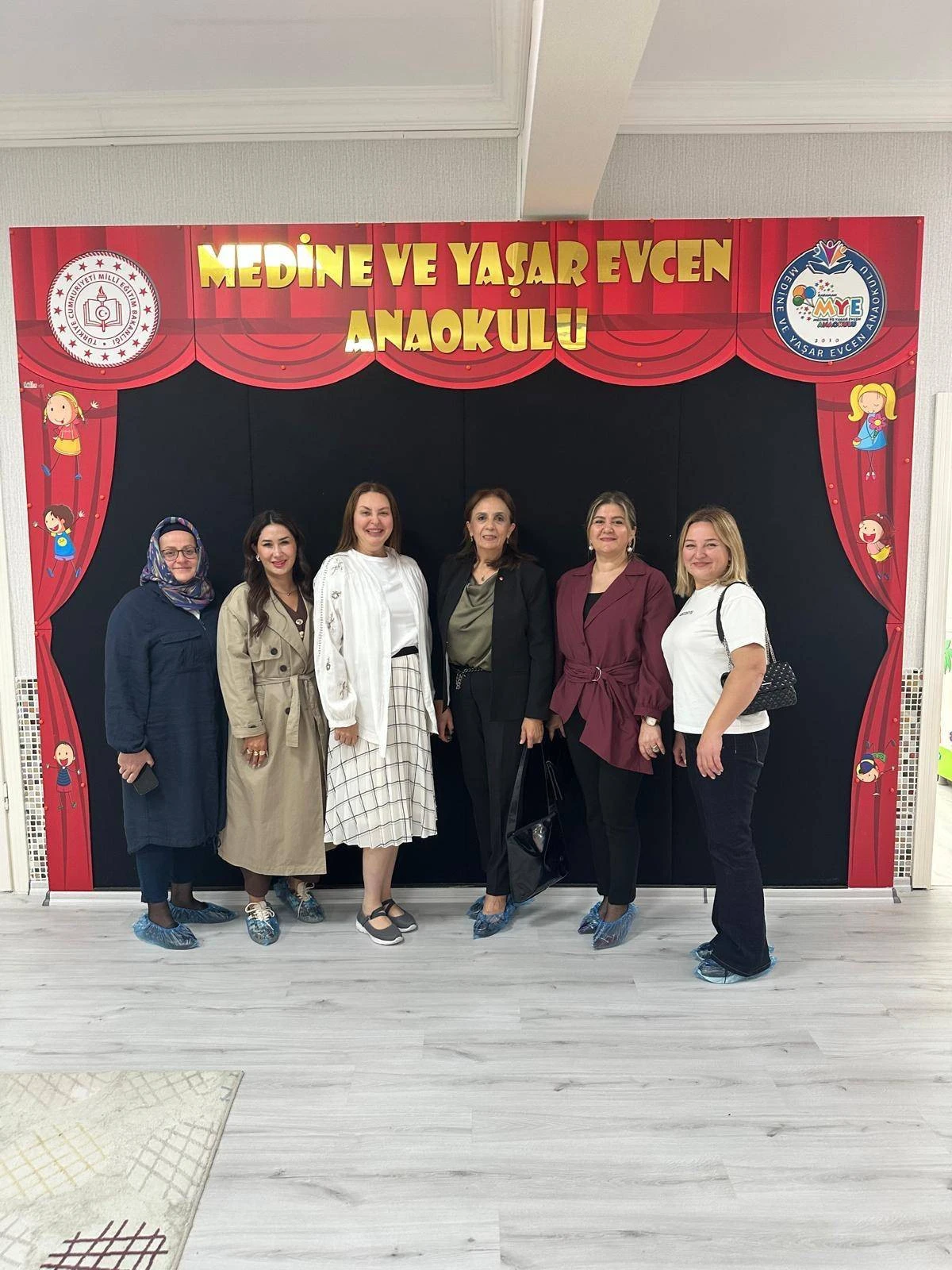 Eğitimde Kadın Eli