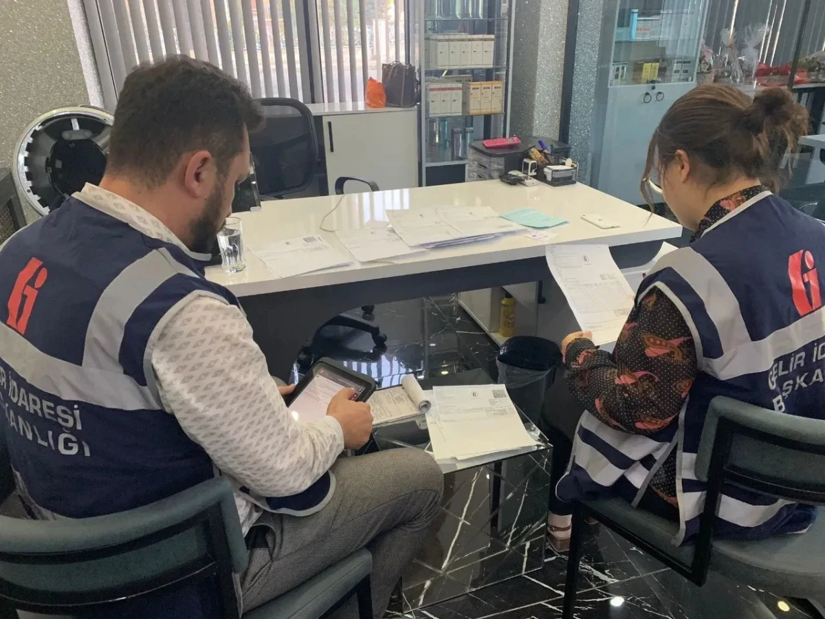 Karaman Defterdarlığı’ndan Hafta Sonu Mesaisi