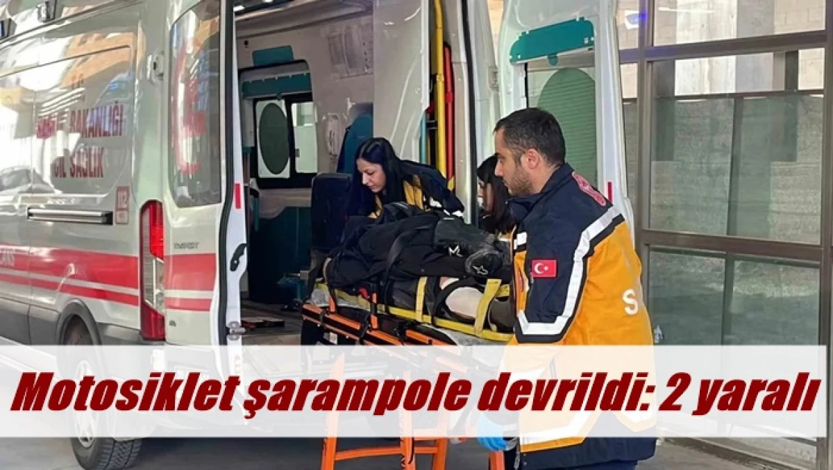 Motosiklet şarampole devrildi: 2 yaralı