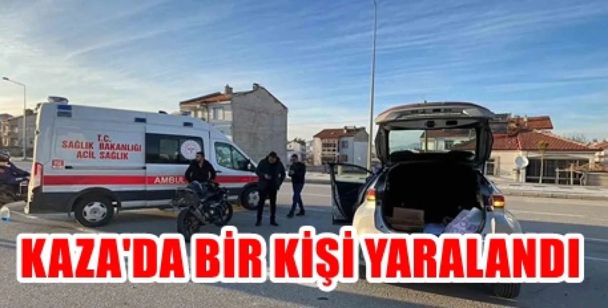 Otomobille motosiklet &ccedil;arpıştı