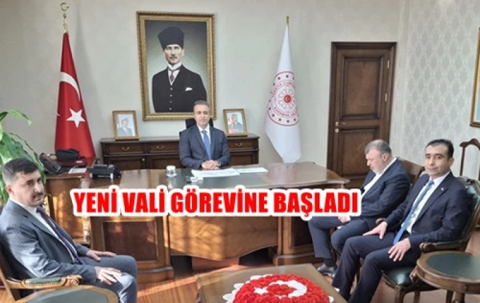 Vali Hayrettin &Ccedil;i&ccedil;ek g&ouml;revine başladı