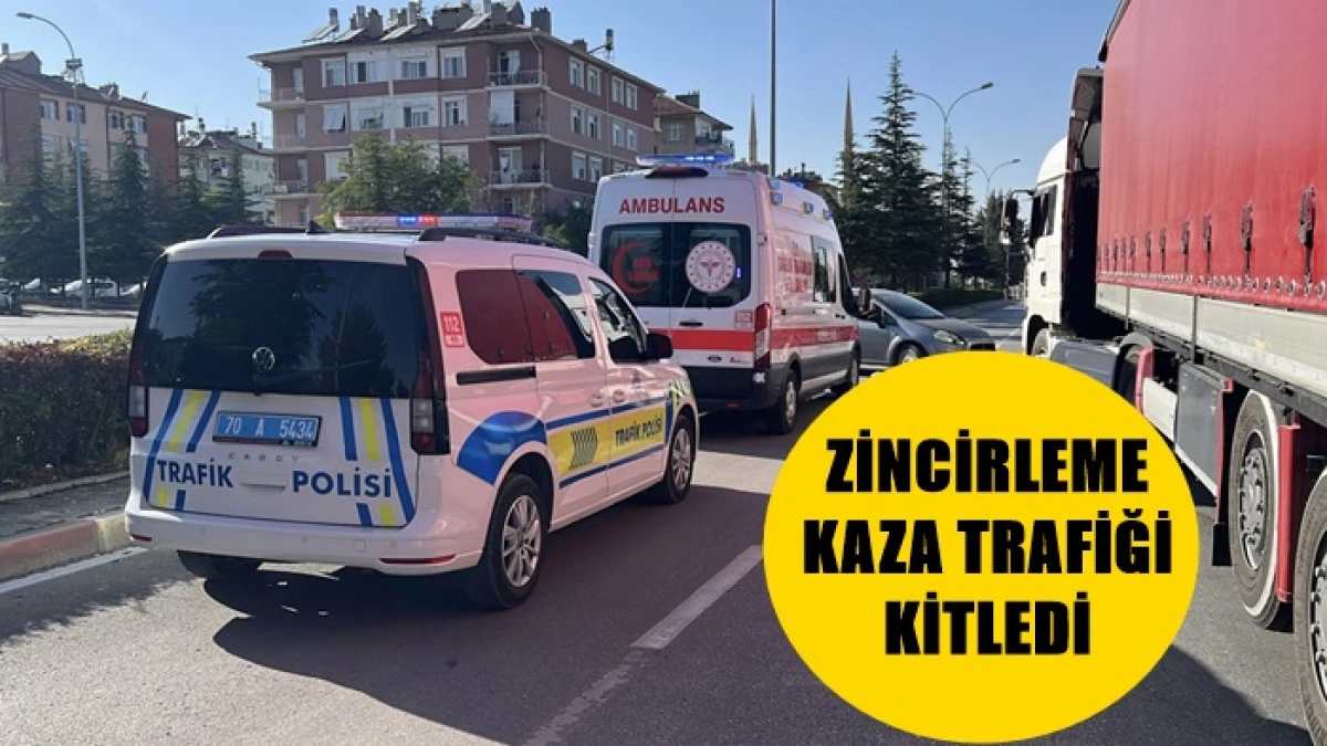 Zincirleme Kaza Yolu Kitledi